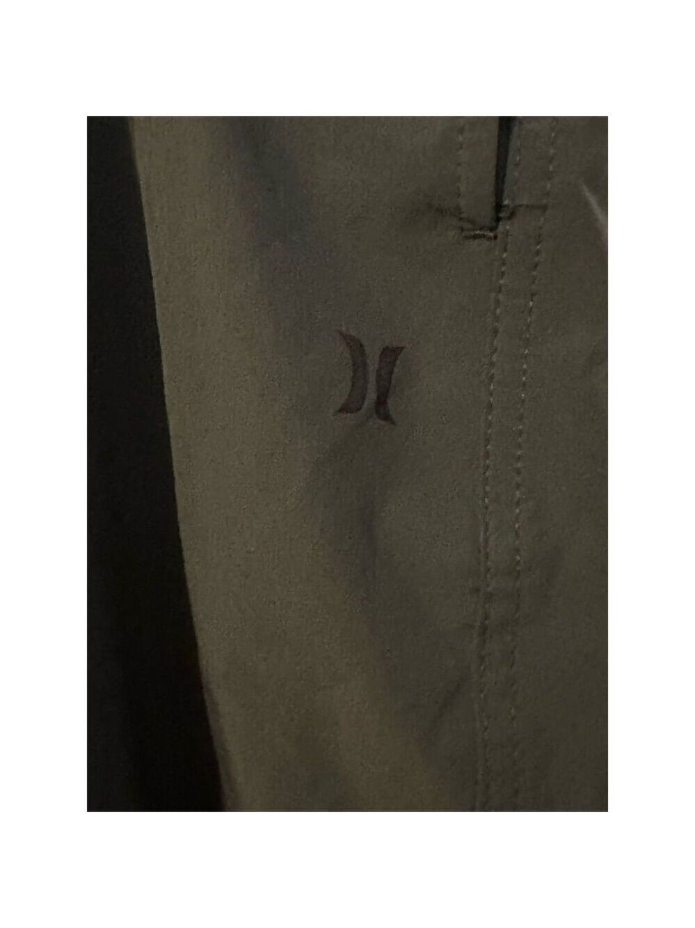 Hurley Men's Chino Shorts Size 34 Olive Green Casual Flat Front - Picture 2 of 7